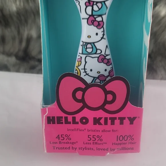 Hello Kitty Wet Brush Detangler - Limited Edition - Picture 4 of 8